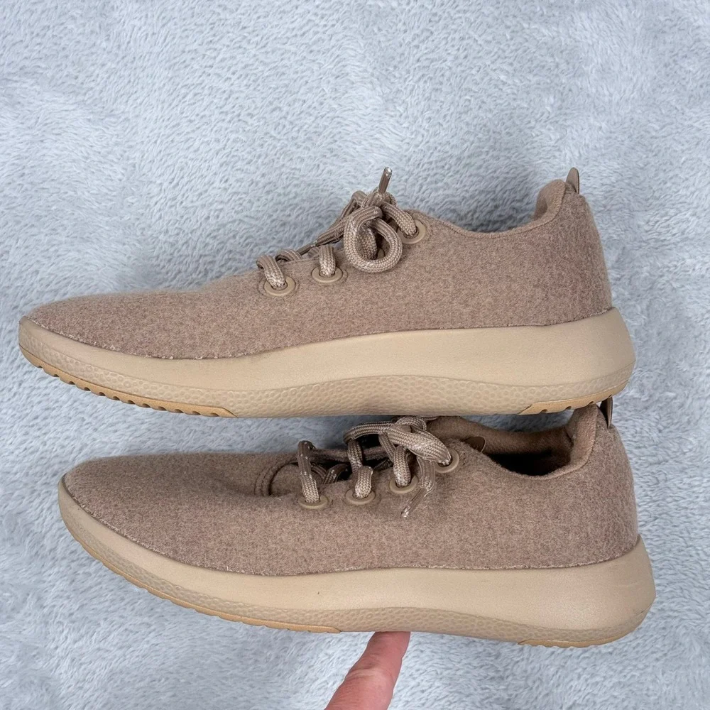 Allbirds Wool Runners Shoes Women 9 Tan Merino Wool Low Top Sneakers Running